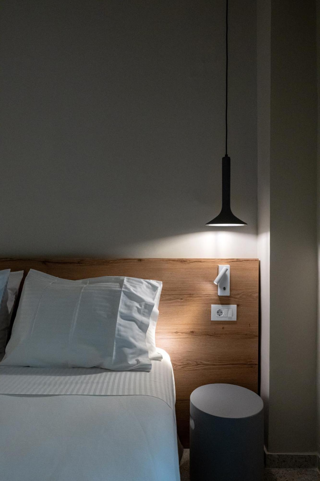 Asklipiou Cube - Kalamata Mediterranean Suites Εξωτερικό φωτογραφία