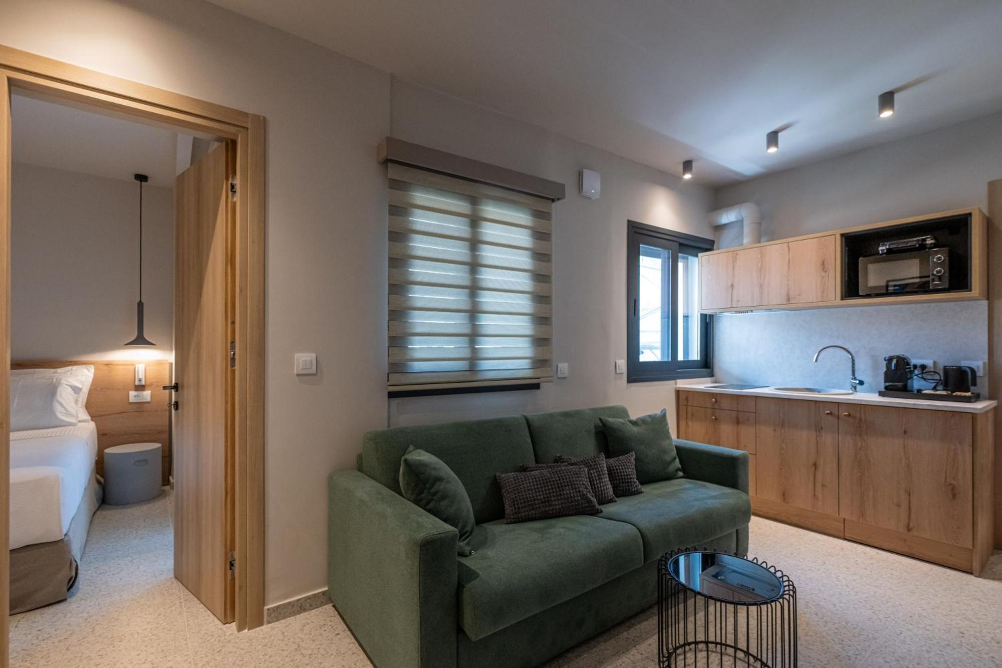 Asklipiou Cube - Kalamata Mediterranean Suites Εξωτερικό φωτογραφία