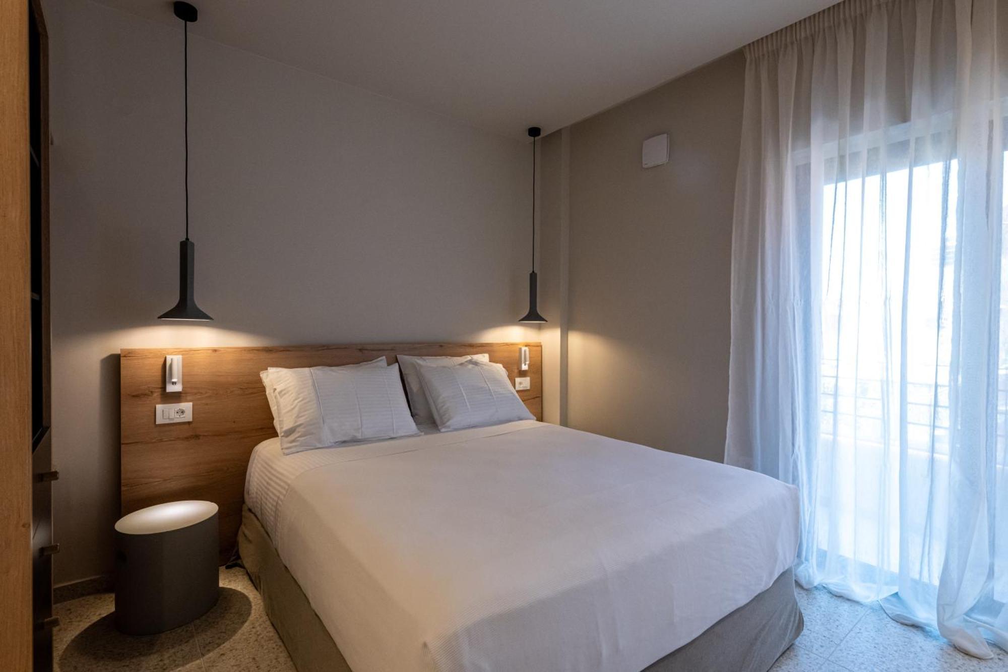 Asklipiou Cube - Kalamata Mediterranean Suites Εξωτερικό φωτογραφία