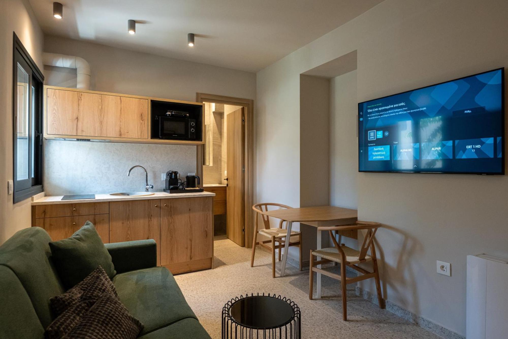 Asklipiou Cube - Kalamata Mediterranean Suites Εξωτερικό φωτογραφία