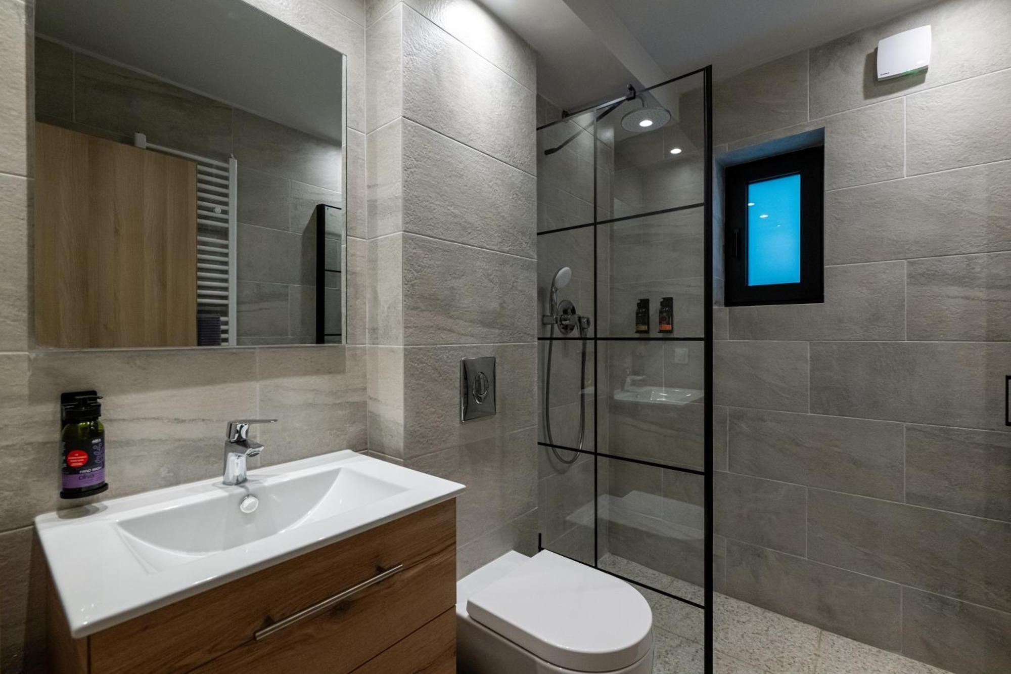 Asklipiou Cube - Kalamata Mediterranean Suites Εξωτερικό φωτογραφία